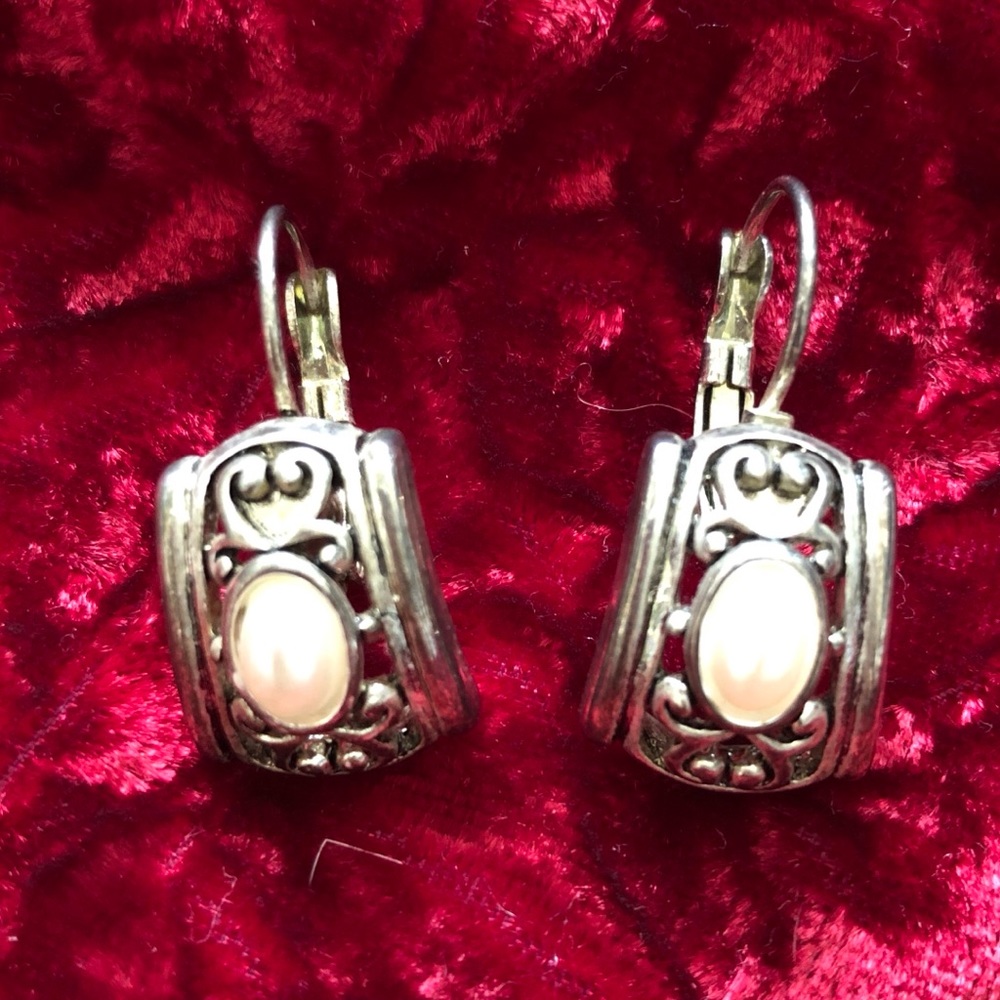 FREE Vintage Silver and Pearl Earrings!